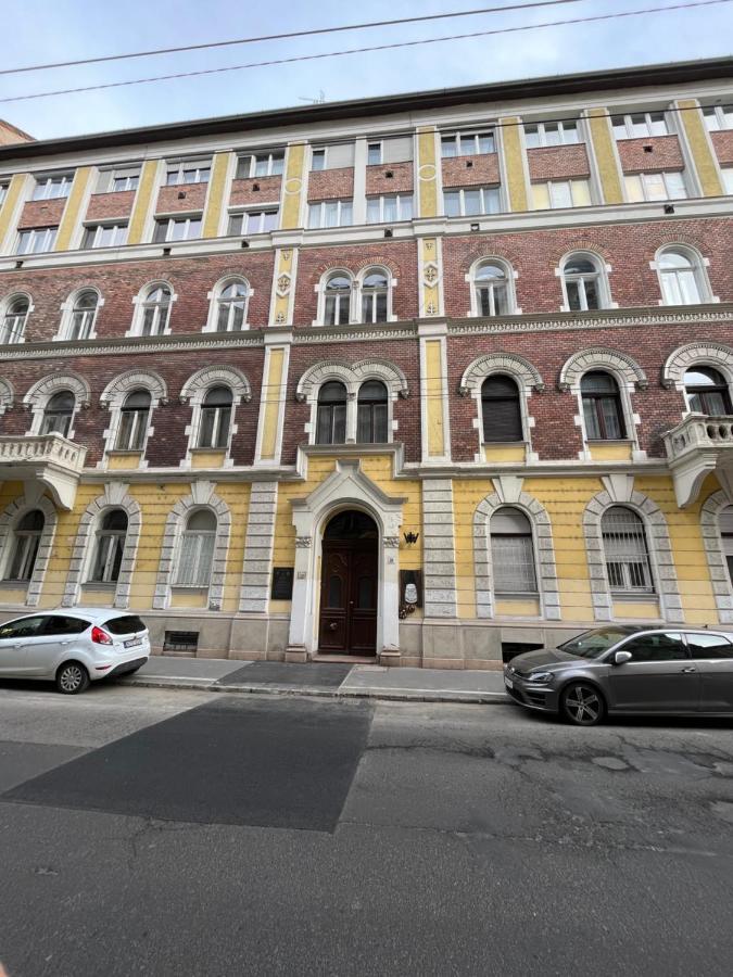 Garibaldik Apartman Lejlighed Budapest Eksteriør billede